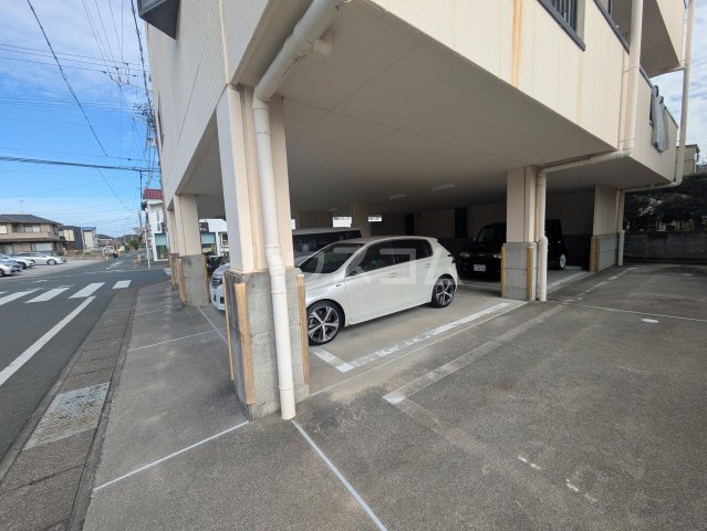 3/6 駐車場