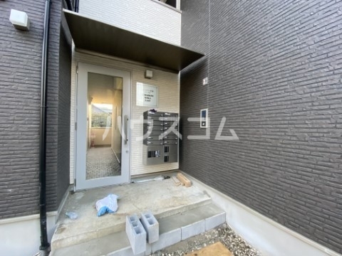 15/18 エントランス