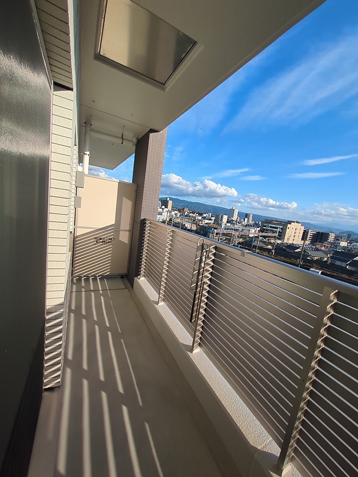 14/28 バルコニー