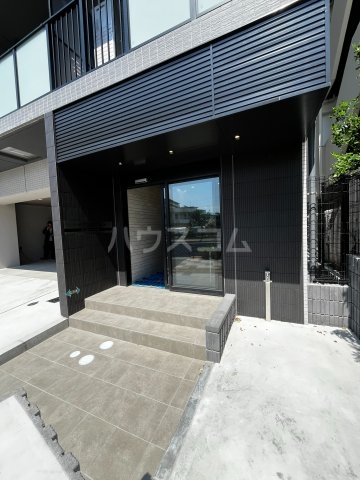 14/17 エントランス