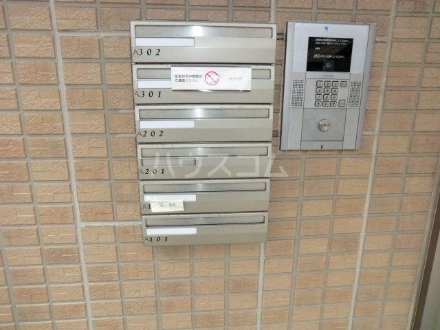 2/5 エントランス