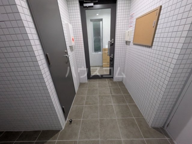 22/29 エントランス