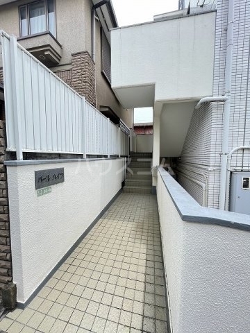 3/5 エントランス