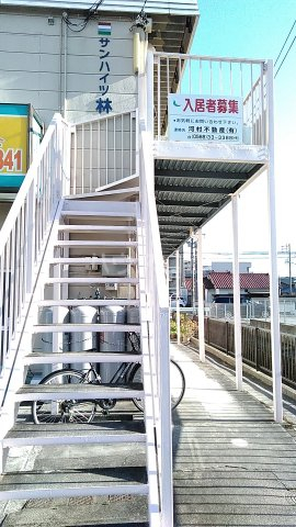 28/30 エントランス