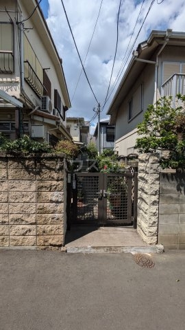 14/20 エントランス