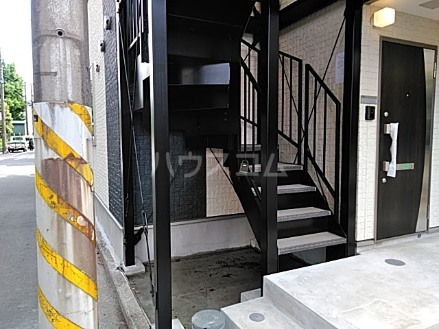 20/25 エントランス