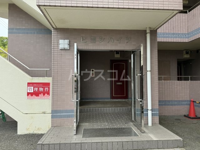 28/30 エントランス