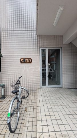 3/6 エントランス