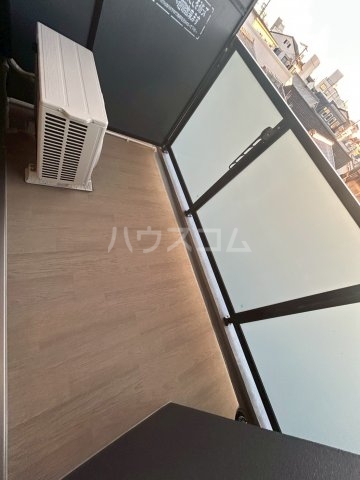 14/27 バルコニー