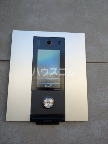 23/30 エントランス