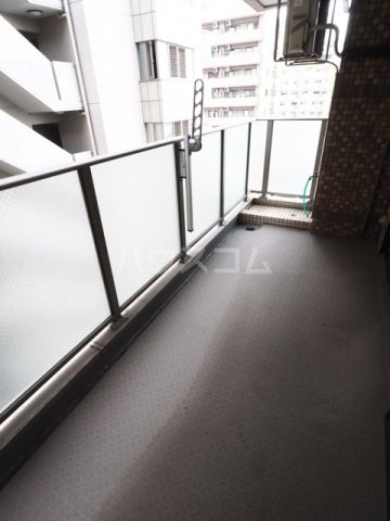 20/30 バルコニー