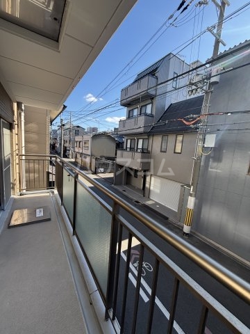 20/27 バルコニー