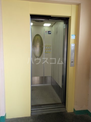 13/30 玄関