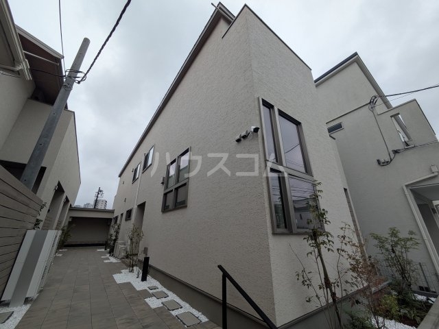 29/30 エントランス