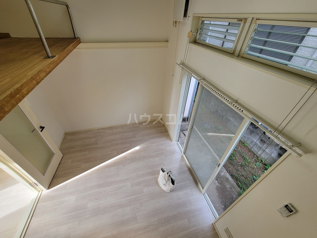 20/30 バルコニー