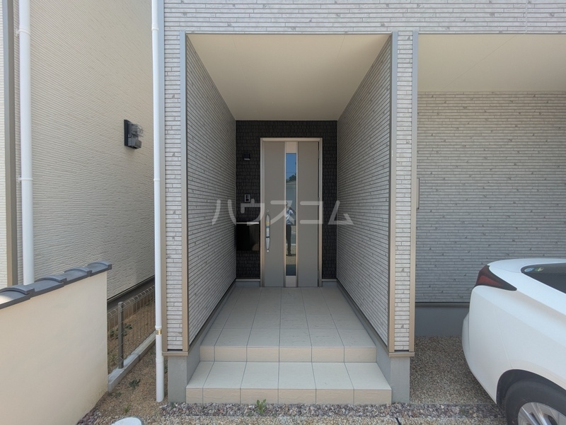 14/21 エントランス