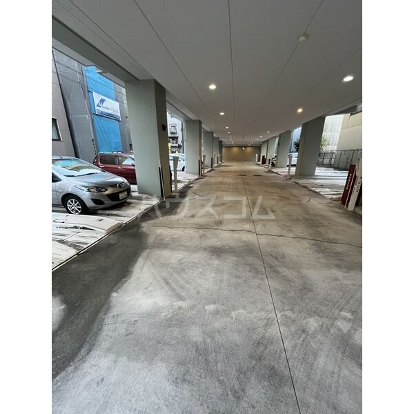 17/23 駐車場