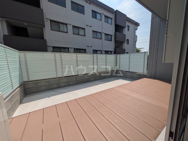 20/30 バルコニー