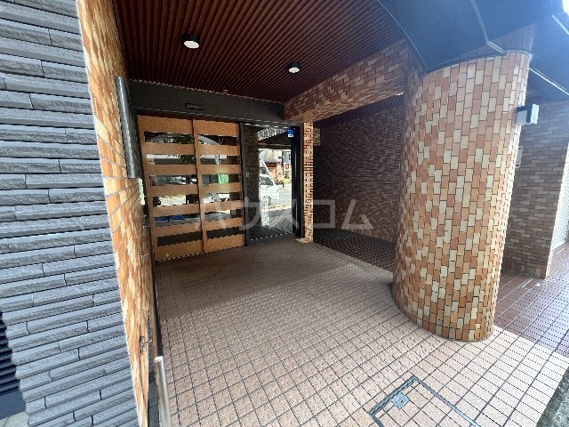 15/25 エントランス