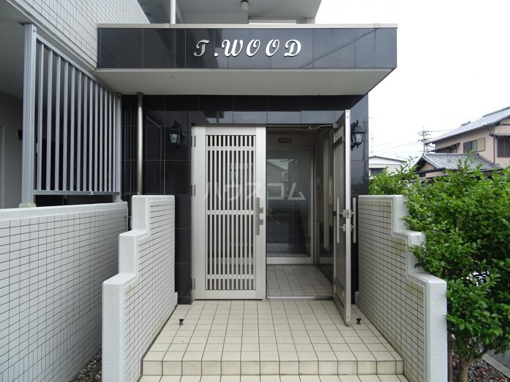 19/23 エントランス