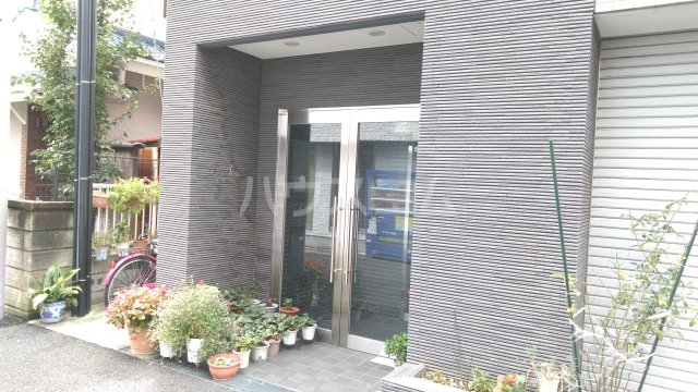 3/7 エントランス