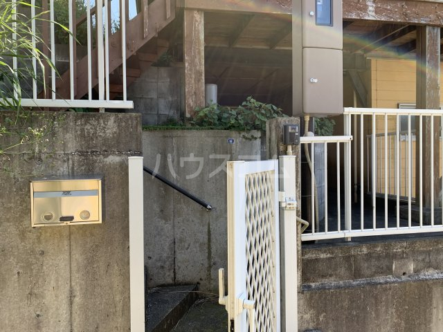 28/30 エントランス