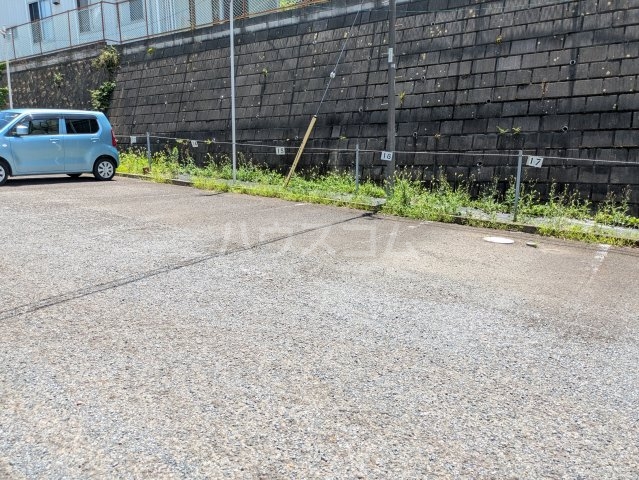 19/27 駐車場
