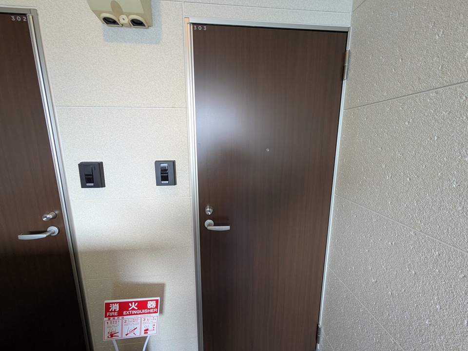 18/29 エントランス