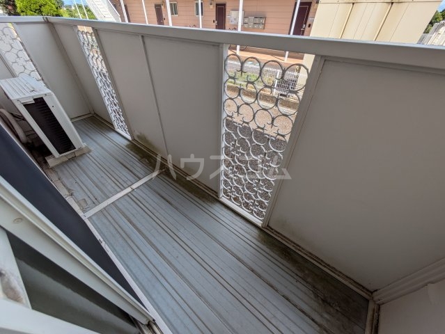 18/27 バルコニー