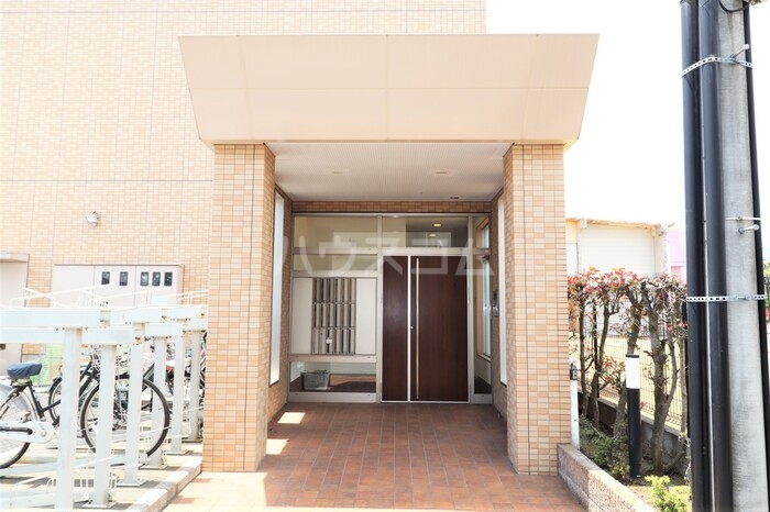 15/25 エントランス