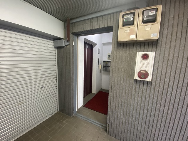 4/5 エントランス