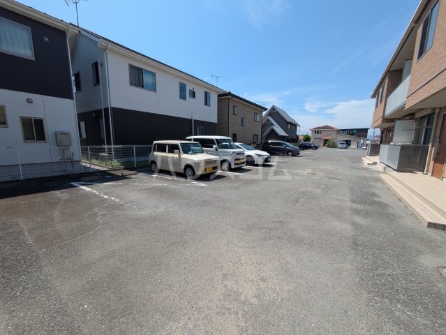 19/23 駐車場