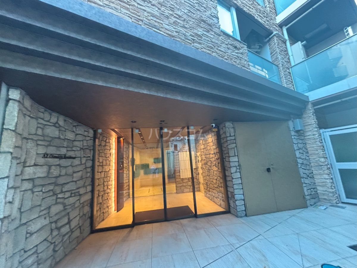 17/26 エントランス