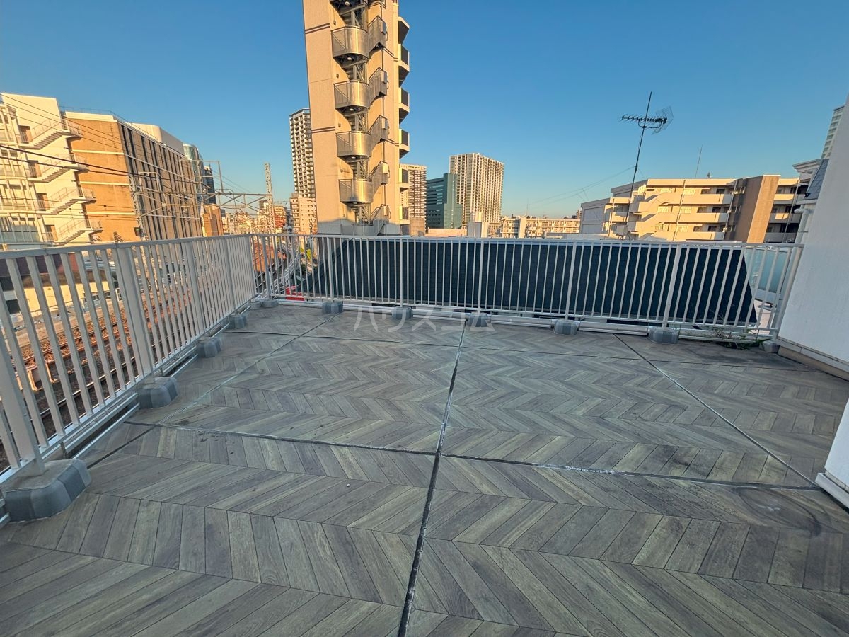 13/26 バルコニー