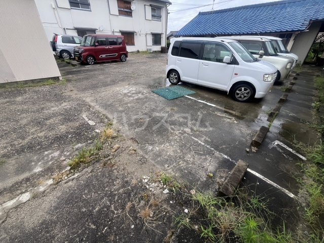 3/7 駐車場