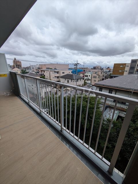 25/30 バルコニー