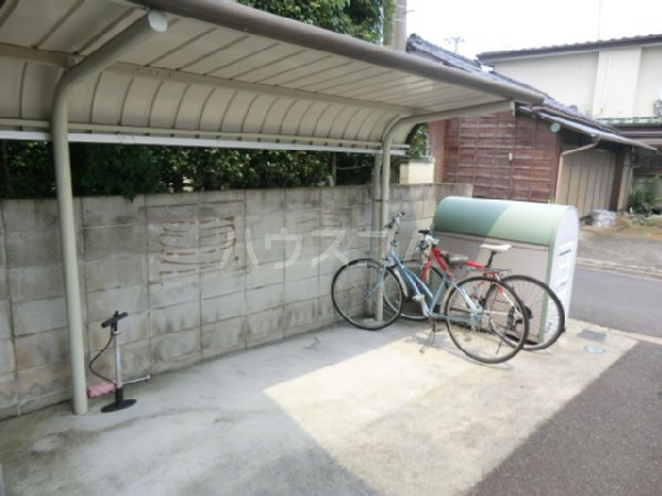 16/25 駐車場