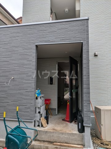 18/26 エントランス