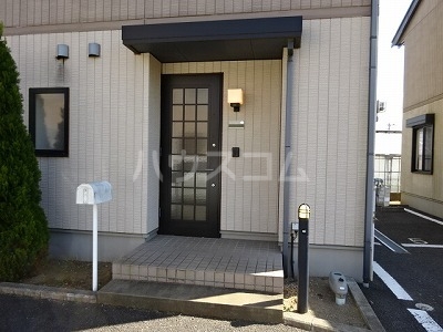 21/27 エントランス