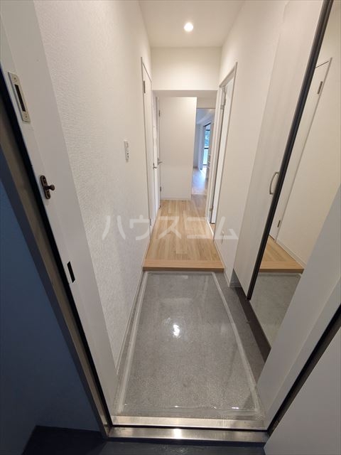 17/30 玄関
