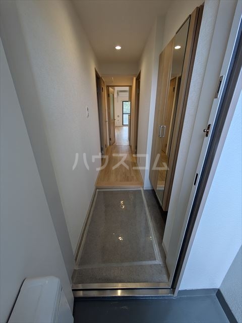 16/30 玄関