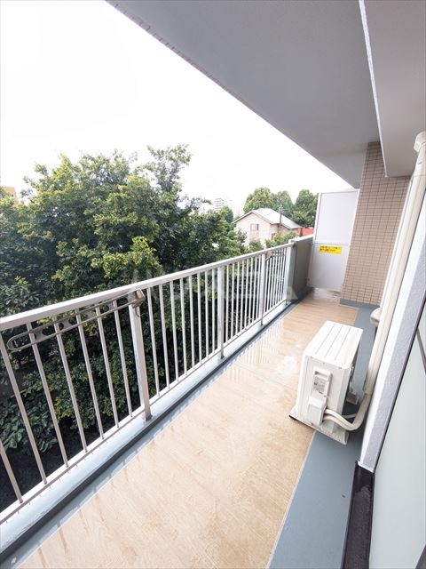 23/30 バルコニー