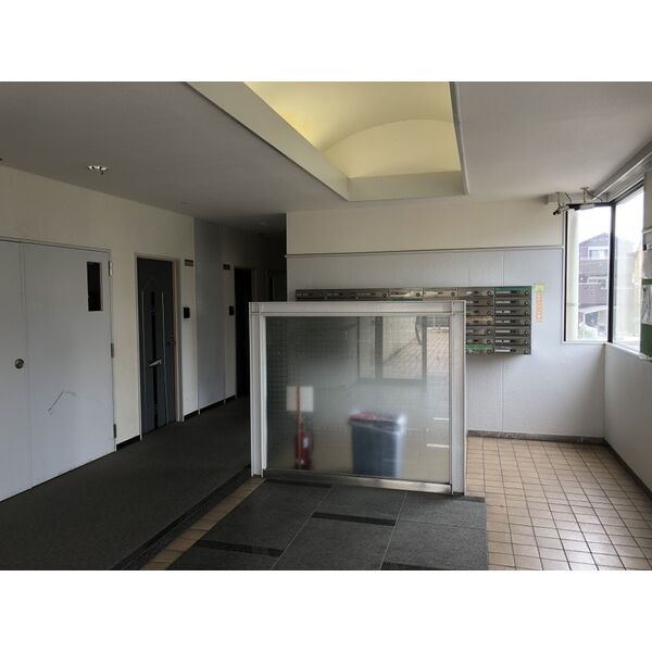 14/22 エントランス