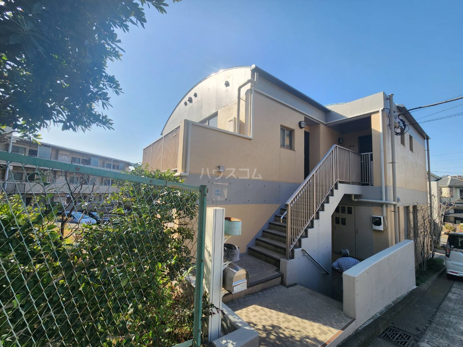 24/29 エントランス