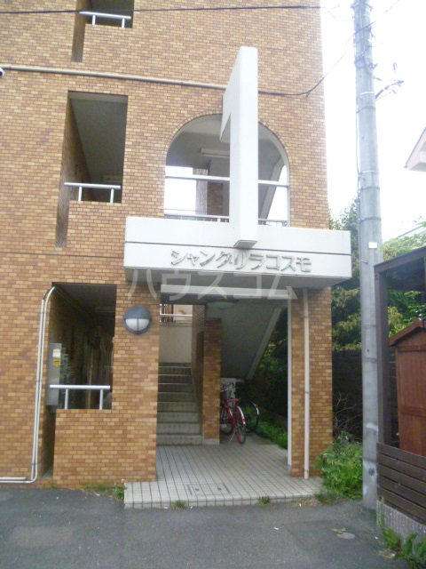 19/29 エントランス