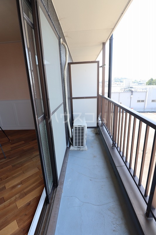 15/26 バルコニー