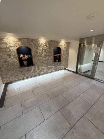 17/28 エントランス