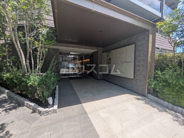 3/7 エントランス