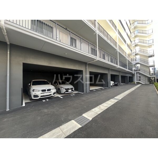 17/27 駐車場