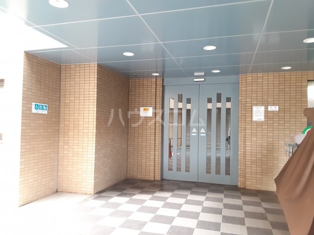 3/5 エントランス